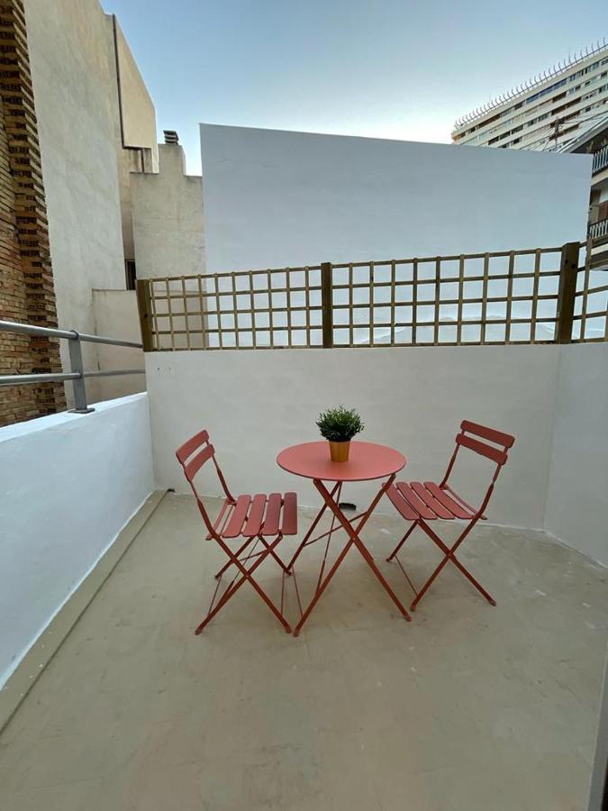 Merkat Center Alicante Buitenkant foto